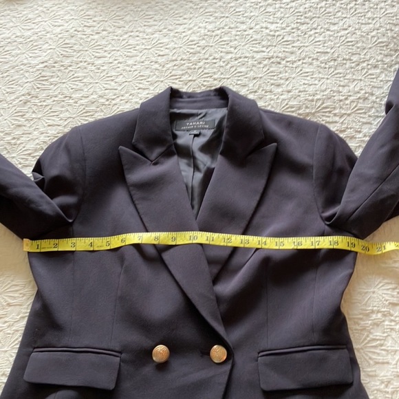 Tahari black double breasted blazer - Size 10 - Picture 9 of 12